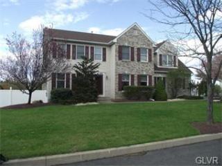 4005 Sapphire Ln, Bethlehem, PA 18020-7744