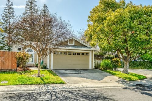 9300 Cassaro Ct, Elk Grove, CA 95758-4950