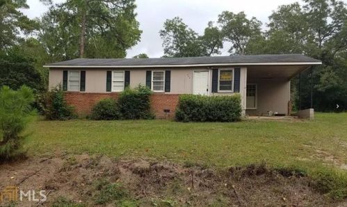 324 Mcgirt St, Poulan, GA 31781-3921