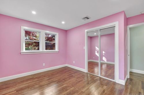 749 Booth Hill Rd, Huntington CT  06484-3461 exterior