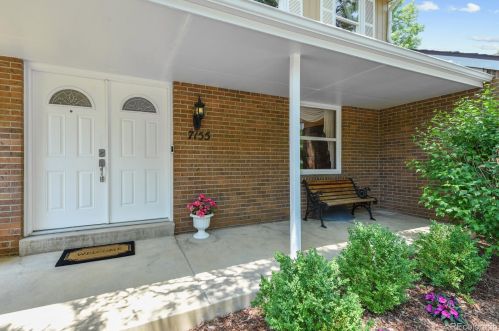 7155 Oneida Cir, Englewood, CO 80112-1133