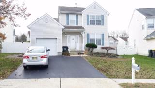 18 Devonshire Rd, Hazlet, NJ 07730-1672