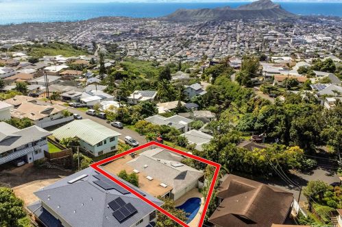 1904 Iwi Way, Honolulu HI  96816-3908 exterior