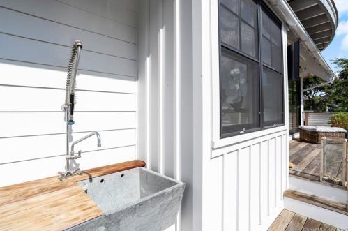64 Cove Ave, Norwalk CT  06855-2412 exterior