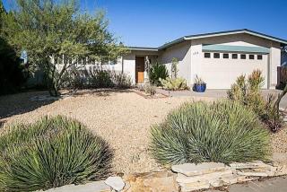 9758 Bilteer Dr, Santee, CA 92071-2661