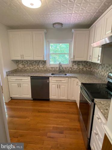 10050 Cambric Ct, Columbia, MD 21046-1301