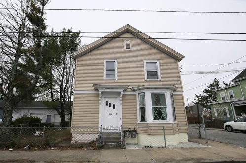 29 Barrows St, Providence, RI 02909-4609