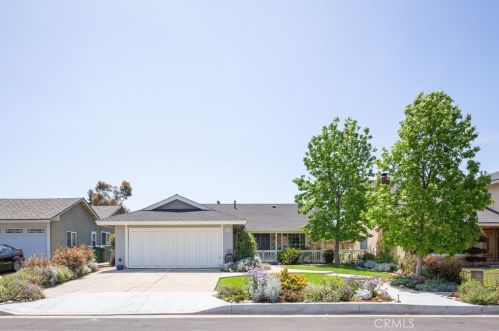 5042 Doanoke Ave, Irvine, CA 92604-2407