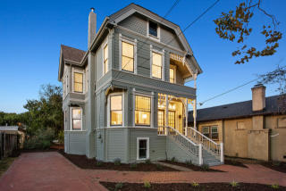 3253 Central Ave, Alameda, CA 94501-3108