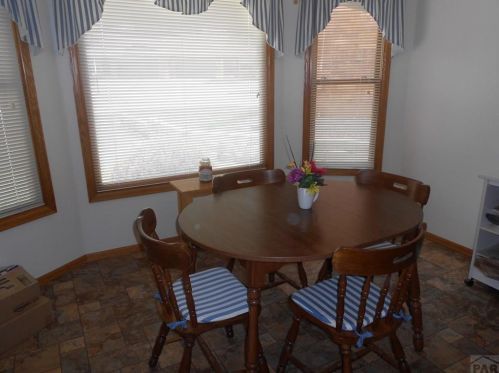 11 Towerbridge Ct, Pueblo, CO 81001-1395
