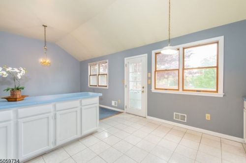 73 Van Nostrand Ave, Dover NJ  07801-4810 exterior