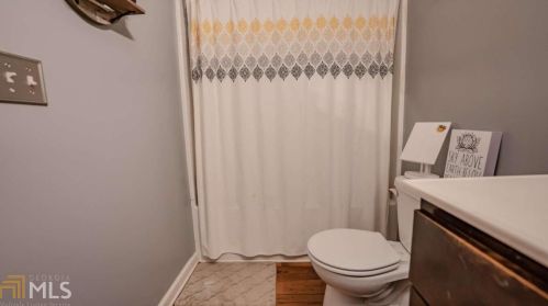 6043 Heisler St, Rex GA 30273-1590 exterior