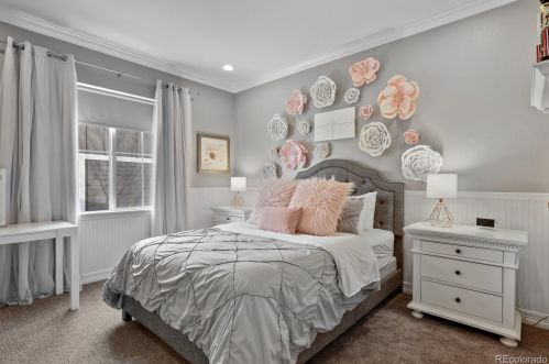 6374 Kewaunee Way, Aurora CO 80016-4310 exterior