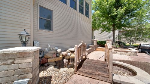 1910 Parkside Dr, Sycamore IL  60178-3315 exterior