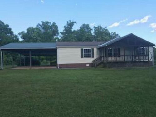 158 Big Buck Dr, Buchanan, TN 38222-3816
