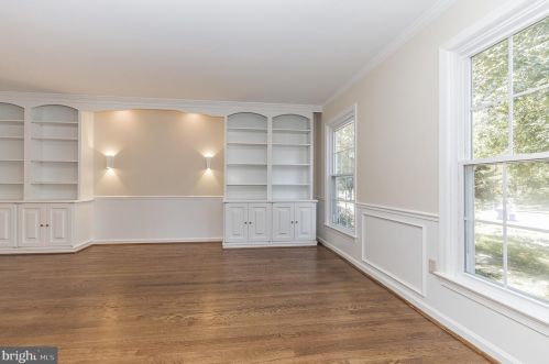 13825 Gate Dr, Silver Spring MD 20906-2208 exterior