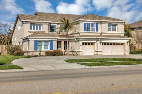 1415 Ripon Rd, Ripon, CA 95366-9206