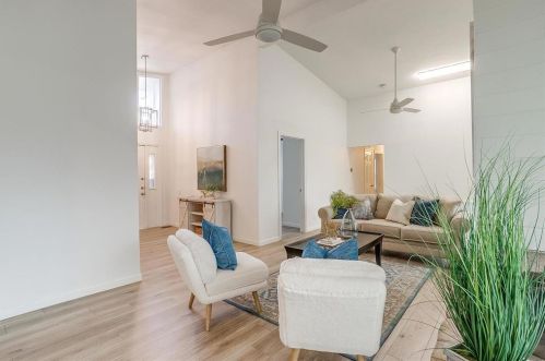 1905 Dakar Rd, Fort Worth, TX 76116-1827