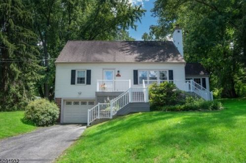11 Key St, Sparta, NJ 07871-3507