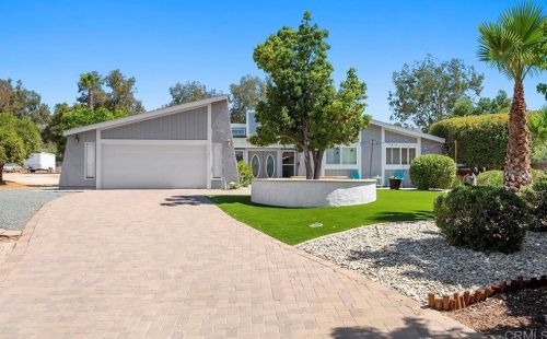 24220 Yorba Linda Ct, Ramona, CA 92065-4165