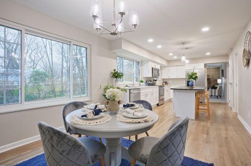 2577 Cranbrook Dr, Cincinnati OH  45231-1108 exterior