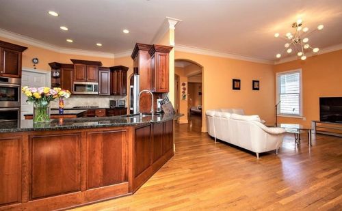 205 Fieldsborn Ct, Atlanta GA  30328-1039 exterior
