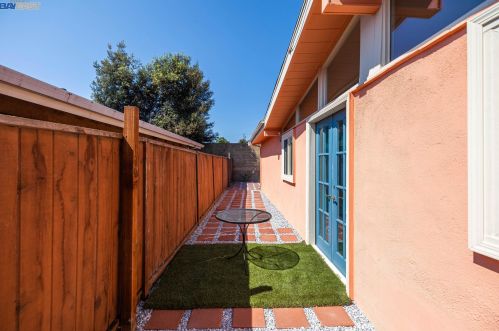 26667 Wauchula Way, Hayward, CA 94545-3151
