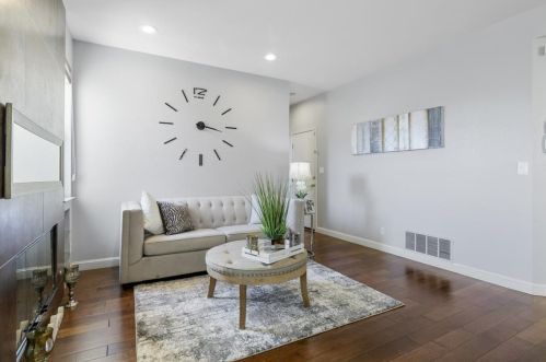 218 Summerwind Dr, Milpitas CA 95035-2416 exterior