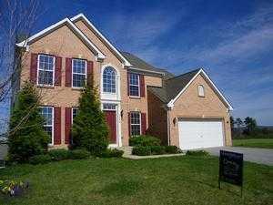 1329 Winterberry Ct, York, PA 17408-4074