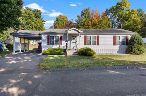 2 Three Garden Ter, Southington, CT 06489-1828