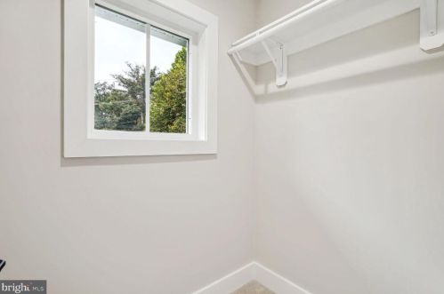 10601 Greenacres Dr, Silver Spring MD 20903-1214 exterior