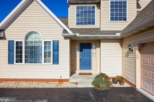 116 Ridge Ln, Gap, PA 17527-9479