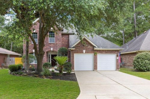 10 Misty Dawn Dr, Conroe, TX 77385-3647