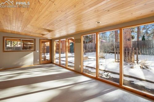 251 Gunnison Ave, Woodland Park CO 80863-1362 exterior