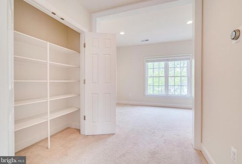 7892 Carbondale Way, Springfield VA  22153 exterior