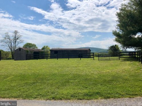 8450 Palmer Rd, Middletown MD  21769-8803 exterior
