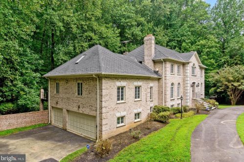 714 Live Oak Dr, Mc Lean, VA 22101-1569