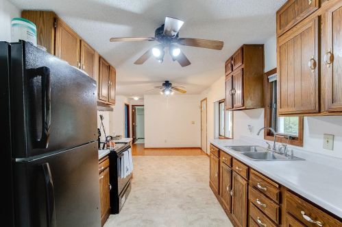923 Barclay St, Saint Paul MN  55106-3501 exterior