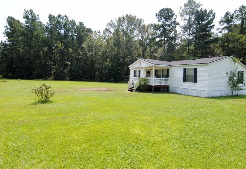 212 See Saw Ln, Cross, SC 29436-3646