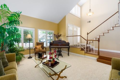 8198 Woodsboro Ave, Anaheim CA  92807-2519 exterior