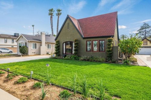 3980 Ramona Dr, Riverside CA  92506-1156 exterior