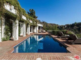 1896 Rising Glen Rd, Los Angeles CA  90069-1231 exterior