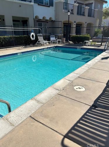 469 Country Club Dr, Simi Valley CA  93065-8391 exterior