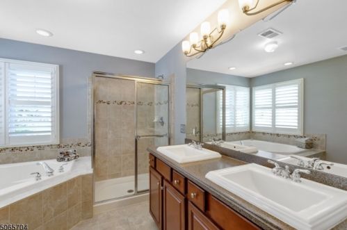 13 Dalton Rd, Hackettstown NJ  07840-4690 exterior