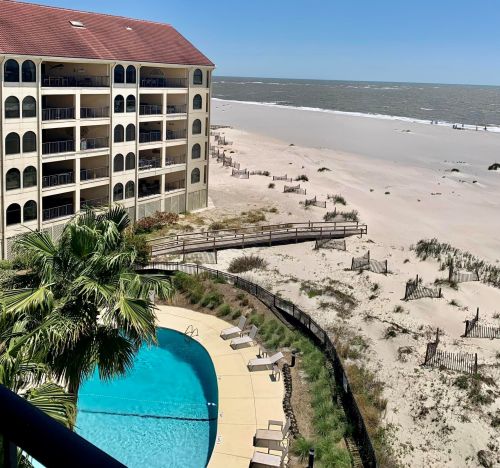 9002 Palmetto Dr, Isle Of Palms SC  29451-3819 exterior
