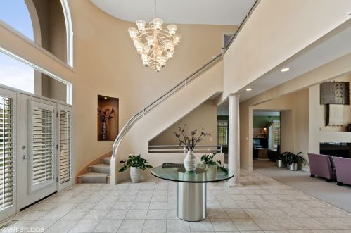 2536 Royal Troon Ct, Bannockburn, IL 60015-3837