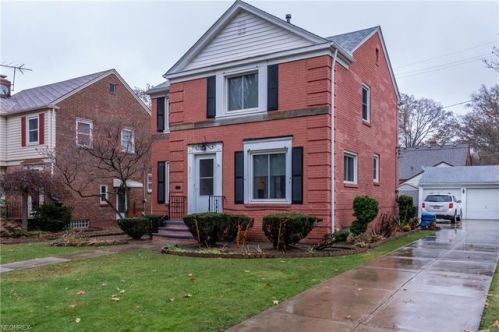 3217 165th St, Cleveland, OH 44111-1019