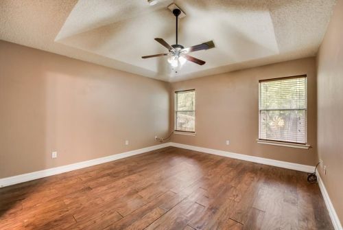 1131 Brookside Dr, Cedar Hill TX 75104-8800 exterior