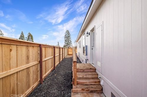 5826 Black Olive Dr, Paradise CA 95969-4900 exterior