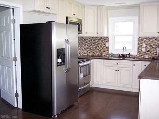 42 Dark Swamp Ln, Spring Grove VA  23881-7702 exterior